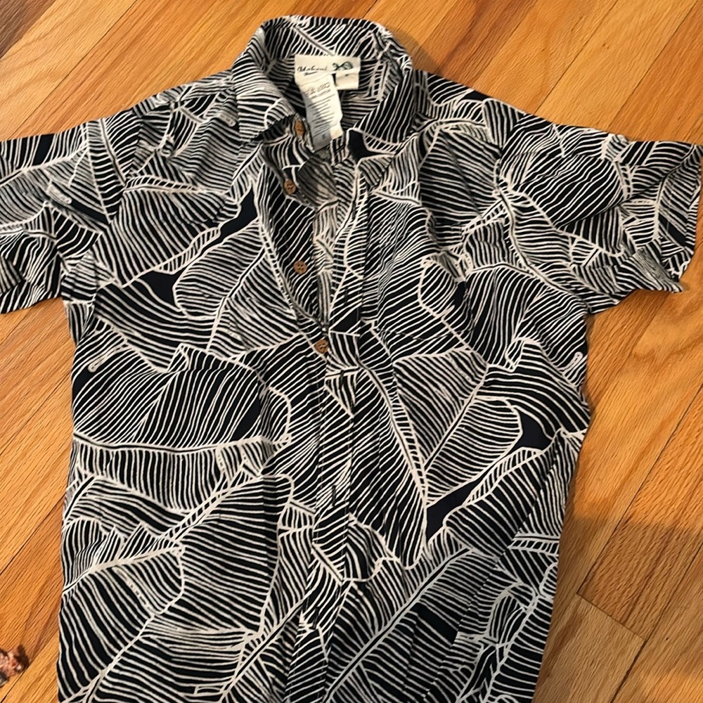 Boys button down size 8